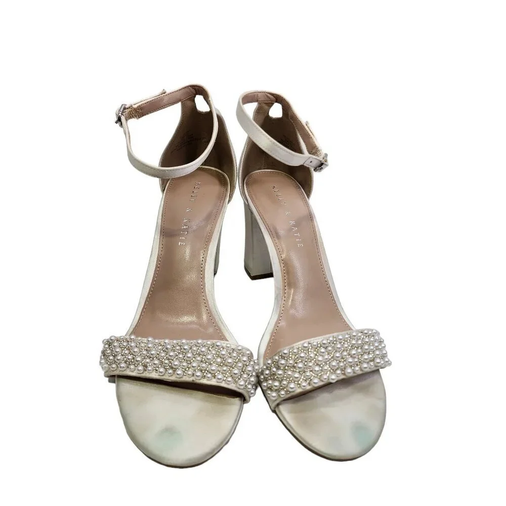 Kelly & Katie Hildie Sandals Women's‎ Size 9 Pearl Beads